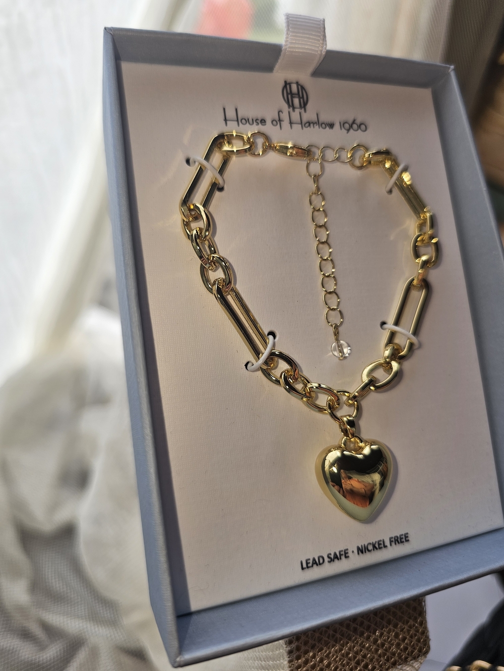 House of Harlow 1960 Gold Heart Pendant Link Bracelet New In Box - Picture 5 of 9